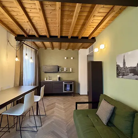 Saragozza A Due Passi Da Piazza Grande - Wifi E Parcheggio Gratuito 아파트 *