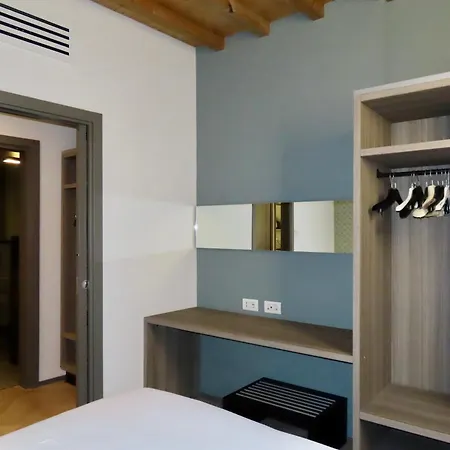 Saragozza A Due Passi Da Piazza Grande - Wifi E Parcheggio Gratuito Appartement