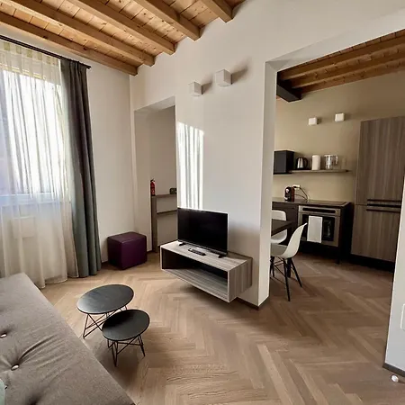 Saragozza A Due Passi Da Piazza Grande - Wifi E Parcheggio Gratuito *