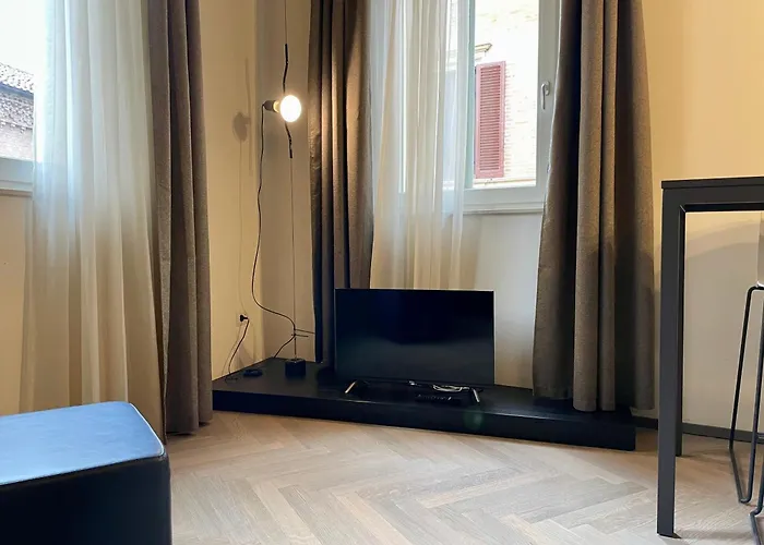 Saragozza A Due Passi Da Piazza Grande - Wifi E Parcheggio Gratuito Apartmán *