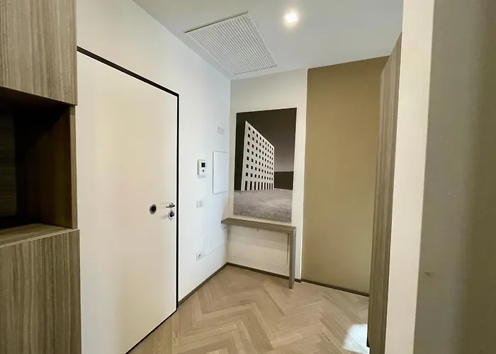 Saragozza A Due Passi Da Piazza Grande - Wifi E Parcheggio Gratuito アパート モデナ