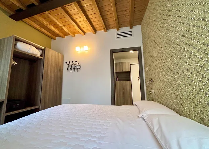 Saragozza A Due Passi Da Piazza Grande - Wifi E Parcheggio Gratuito モデナ