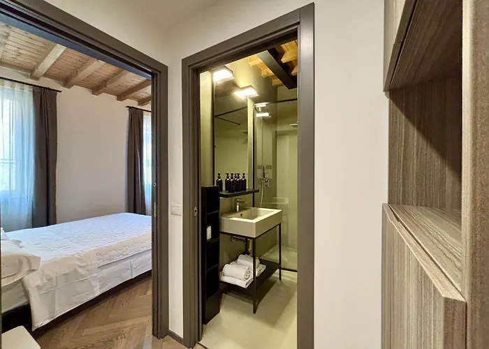 Saragozza A Due Passi Da Piazza Grande - Wifi E Parcheggio Gratuito Apartmán