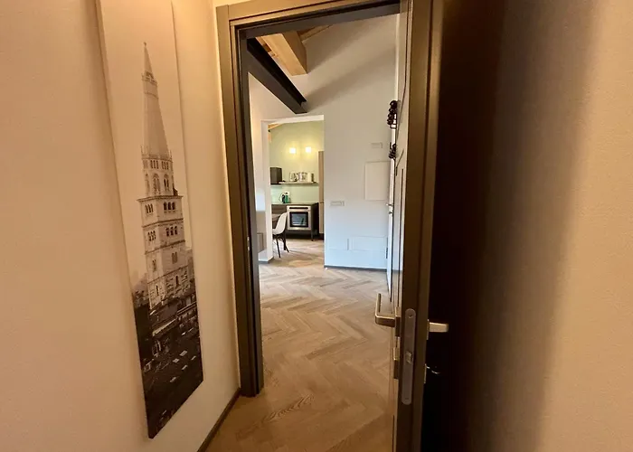 Saragozza A Due Passi Da Piazza Grande - Wifi E Parcheggio Gratuito Apartmán