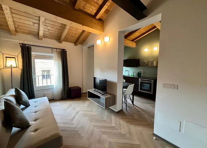 Saragozza A Due Passi Da Piazza Grande - Wifi E Parcheggio Gratuito Apartmán Modena