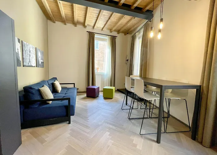 Saragozza A Due Passi Da Piazza Grande - Wifi E Parcheggio Gratuito * Modena