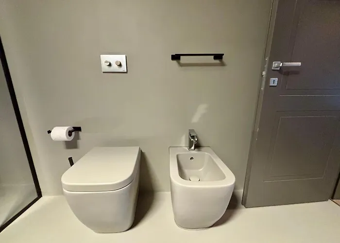 Saragozza A Due Passi Da Piazza Grande - Wifi E Parcheggio Gratuito Apartmán *