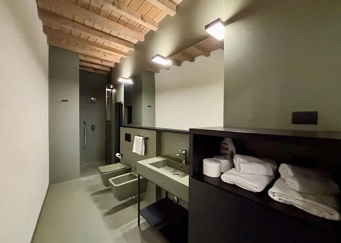 Saragozza A Due Passi Da Piazza Grande - Wifi E Parcheggio Gratuito * モデナ