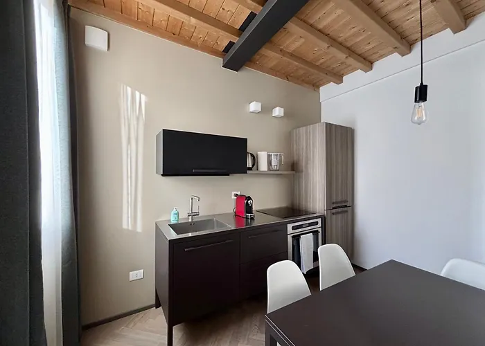 Saragozza A Due Passi Da Piazza Grande - Wifi E Parcheggio Gratuito *